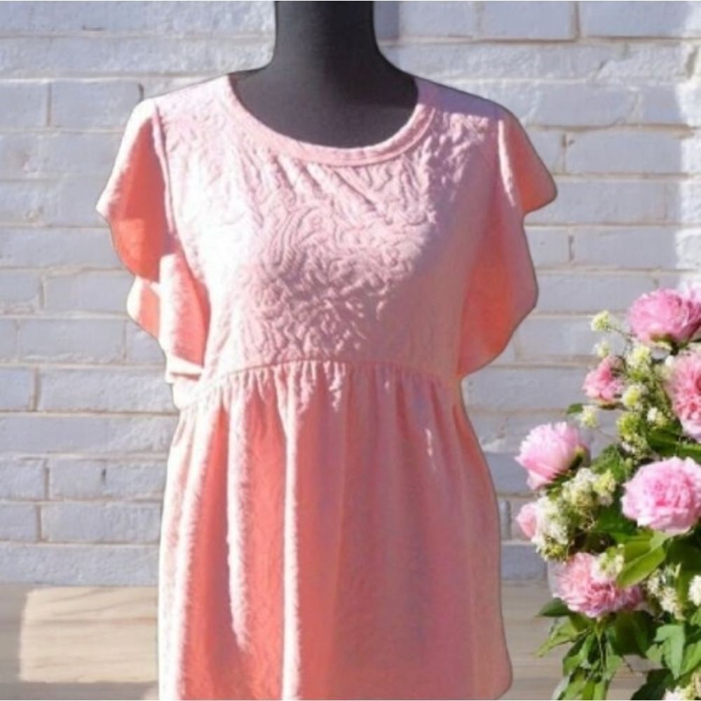 Macaron Textured Jersey Top Round Neckline Short Flutter Sleeves Curved Seam